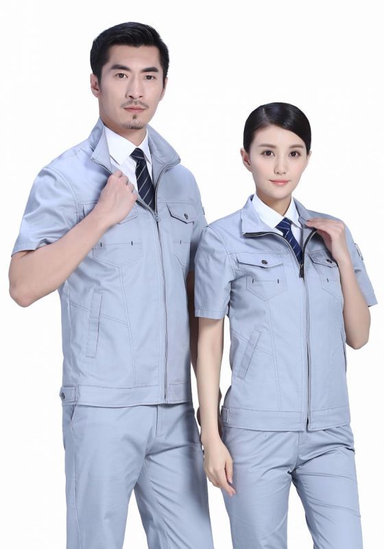 银灰色 银灰色